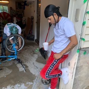 Meet your Posher, Bobby